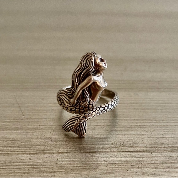 Jewelry - Mermaid ring